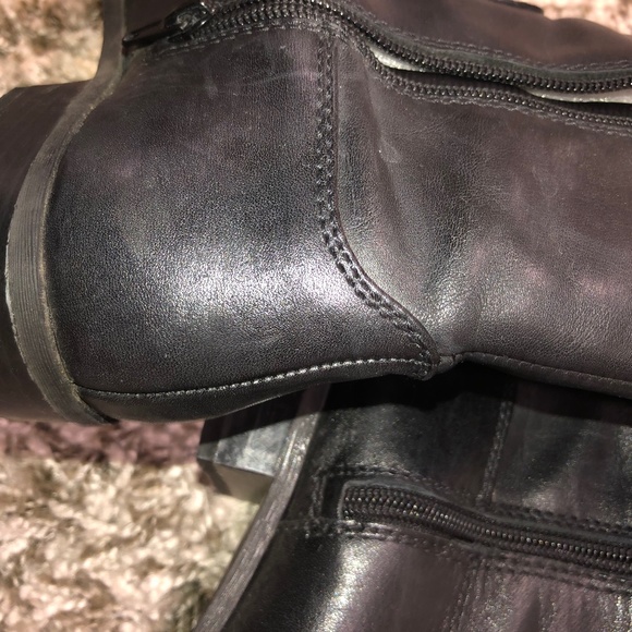 Y’all black boots - Picture 7 of 11